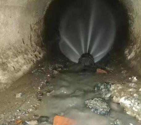 乌兰市政管道清淤